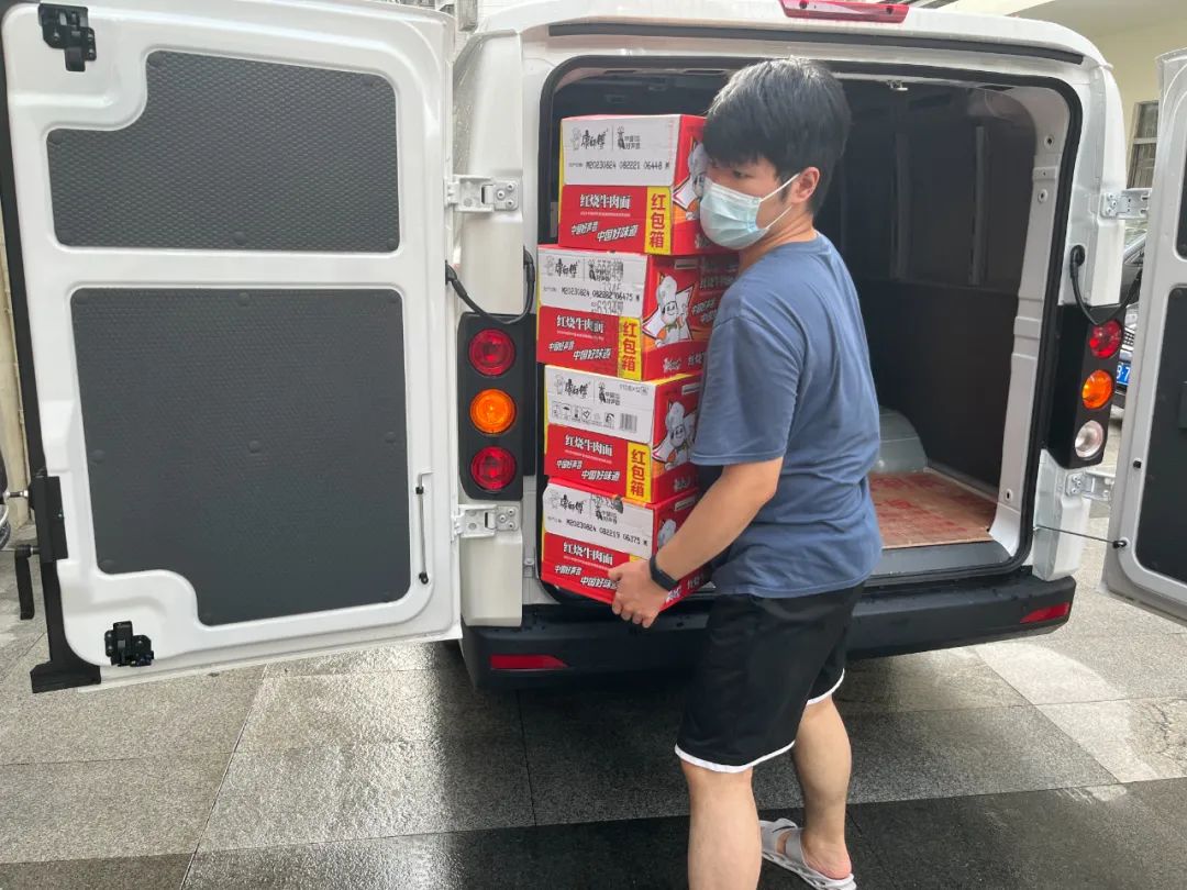 全力以赴，防洪防汛丨中裝建設(shè)積極支援防洪防汛一線